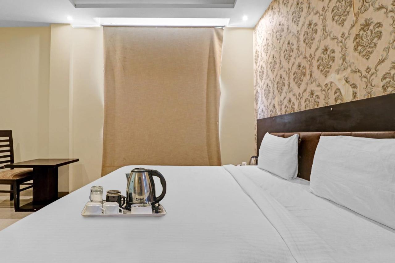 Oyo 23368 Boutique Paragon Hotel New Delhi